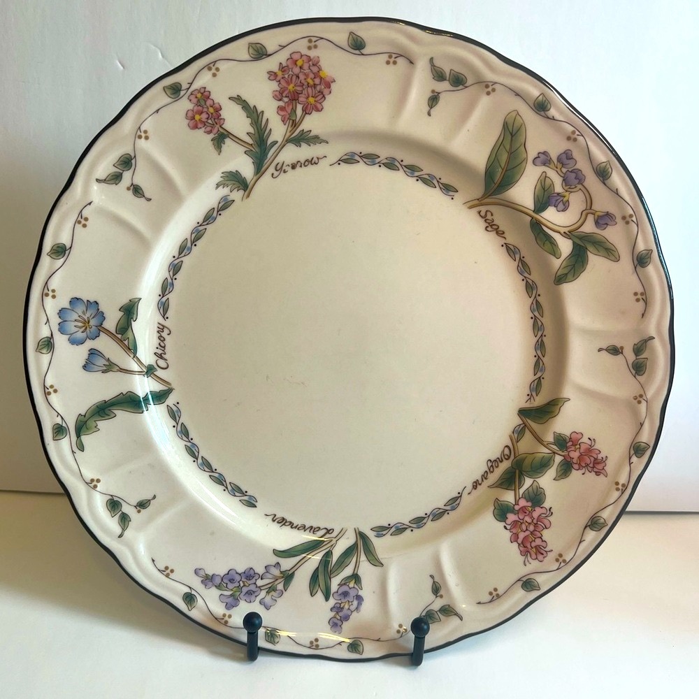 Epoch Spice Blossoms 10.5” Floral Dinner Plate with Botanical Design